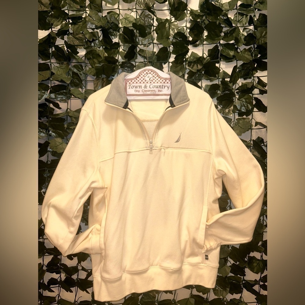 Used men’s Nautica size M
